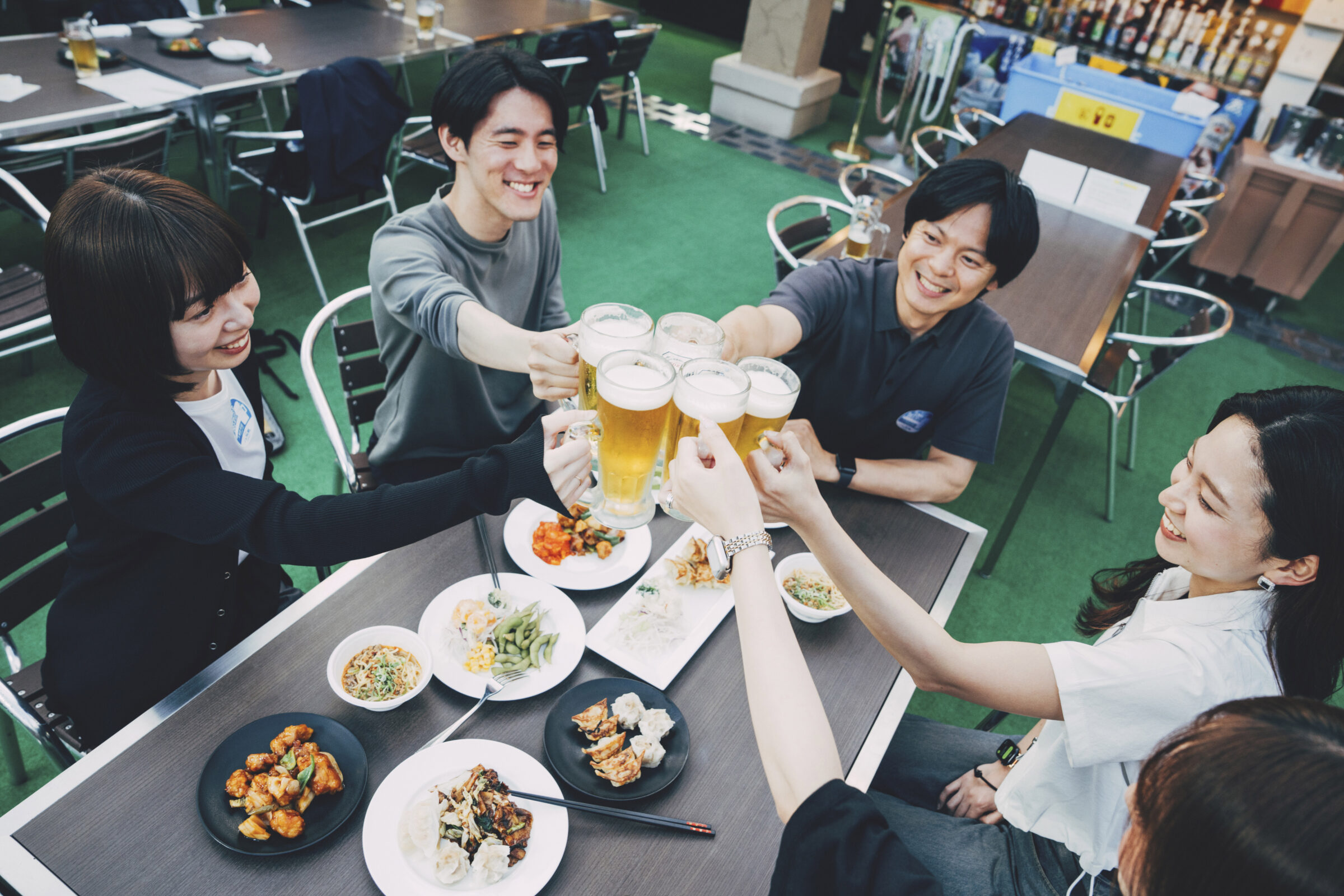 天神　ビアガーデン　会社員